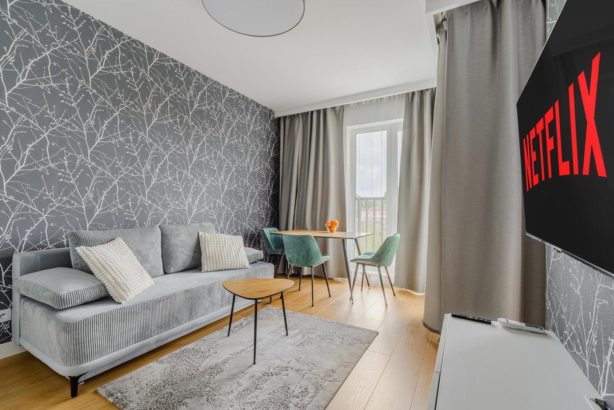 Cozy Family Apartments With Balcony Near Zlote Tarasy Varsovie Extérieur photo