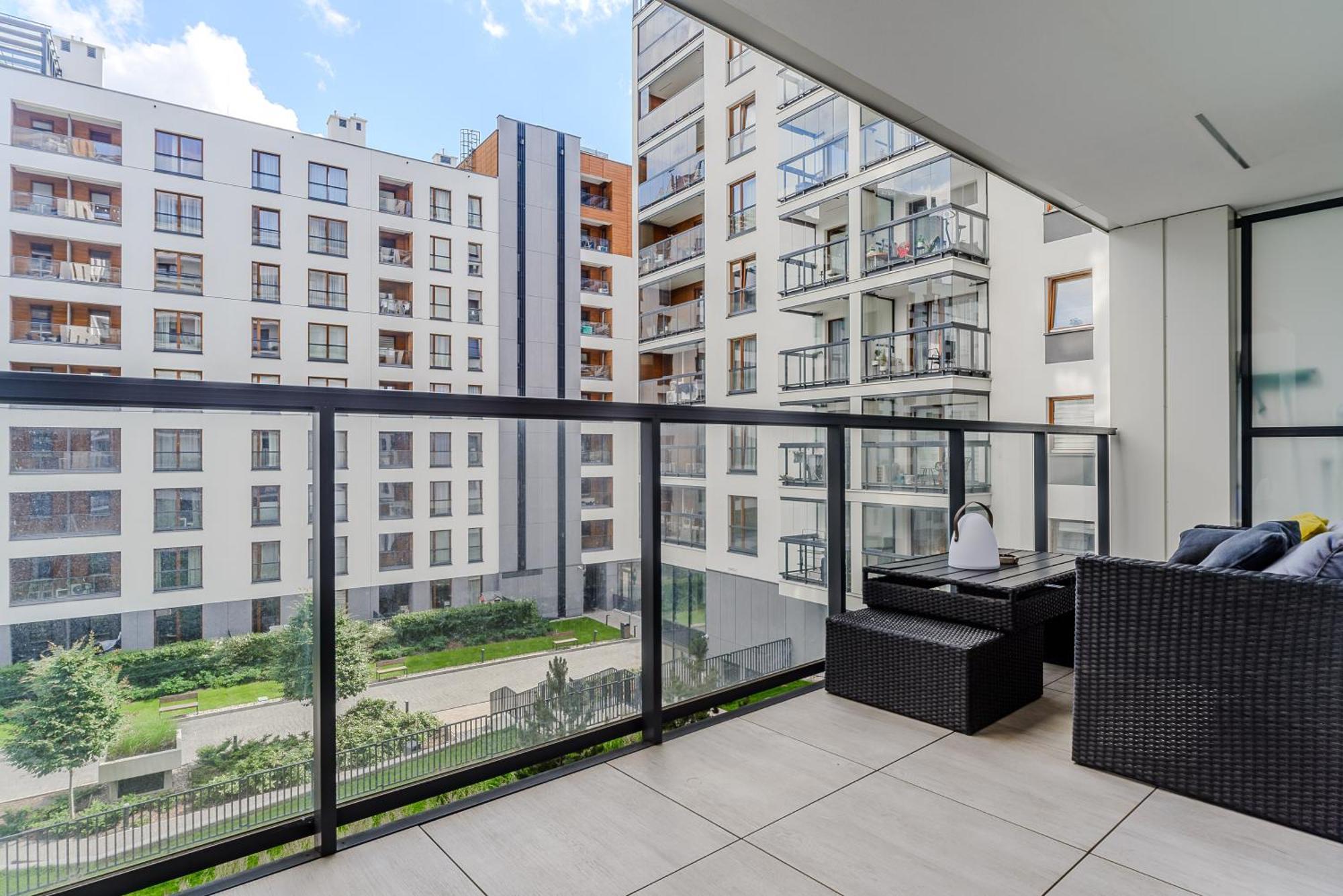 Cozy Family Apartments With Balcony Near Zlote Tarasy Varsovie Extérieur photo