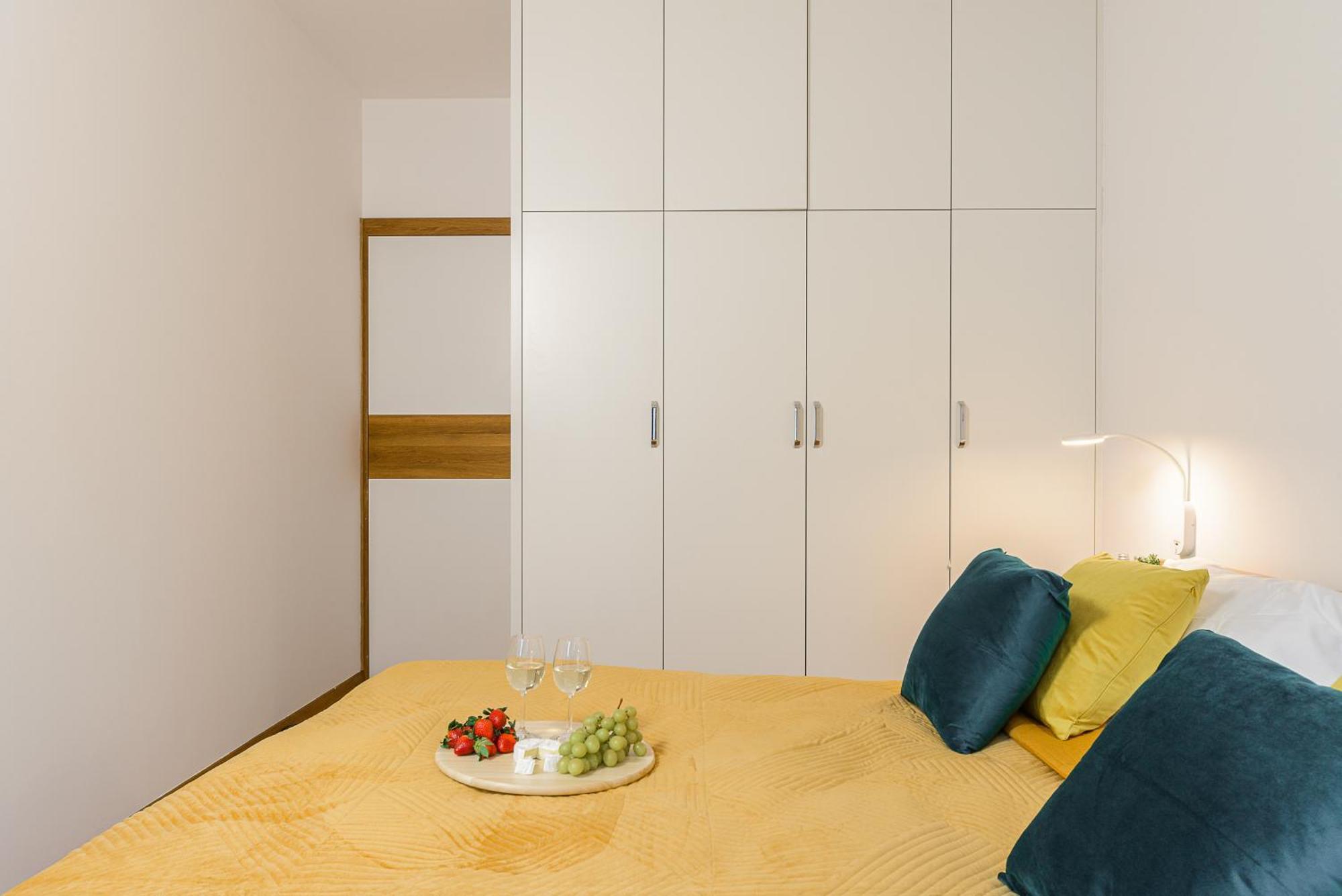 Cozy Family Apartments With Balcony Near Zlote Tarasy Varsovie Chambre photo